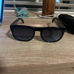 todd snyder mens sunglasses used but in great condition
